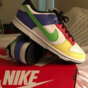 Nike "Dunks" Dunk Low 'Green Strike'